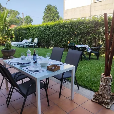 Con Jardin Frente A La Playa بايونا